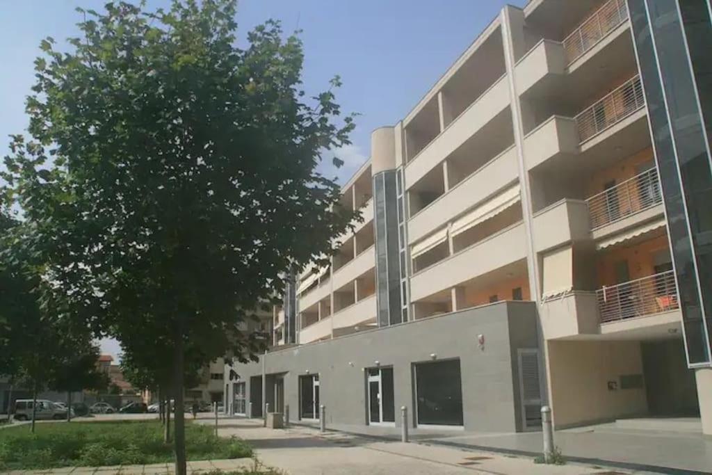 Casa Alpi 44 - Two Bedroom Flat With Huge Balcony Pescara Exterior foto